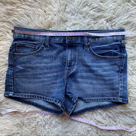 Uniqlo denim shorts - Picture 3 of 4